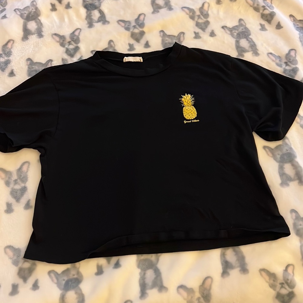 Local Lab black pineapple tee